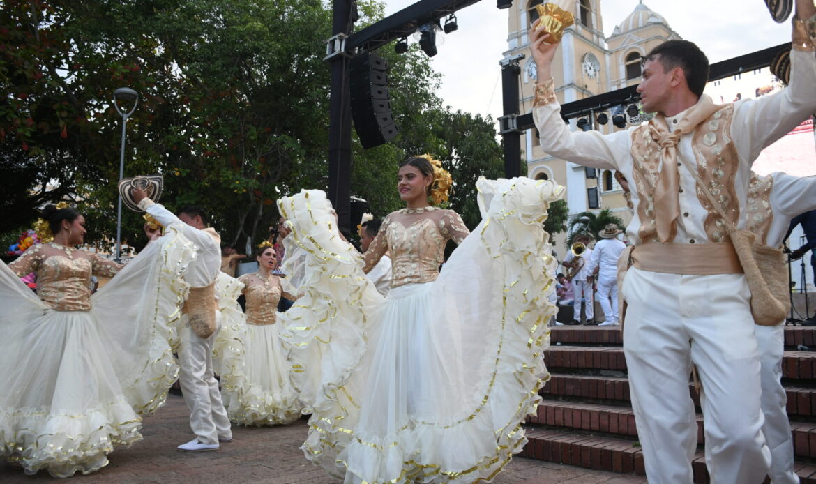 Cuatro décadas florecidas musicalmente con el viento tradicional